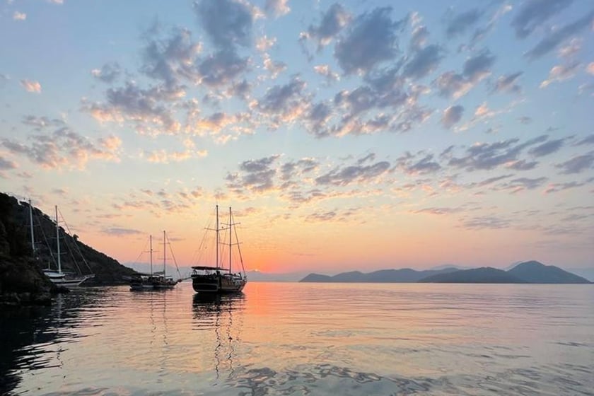 Fethiye Catamaran Cabine 4  Couchettes 8  Invités 8  10.9 m Numéro de l'annonce: #19984 5