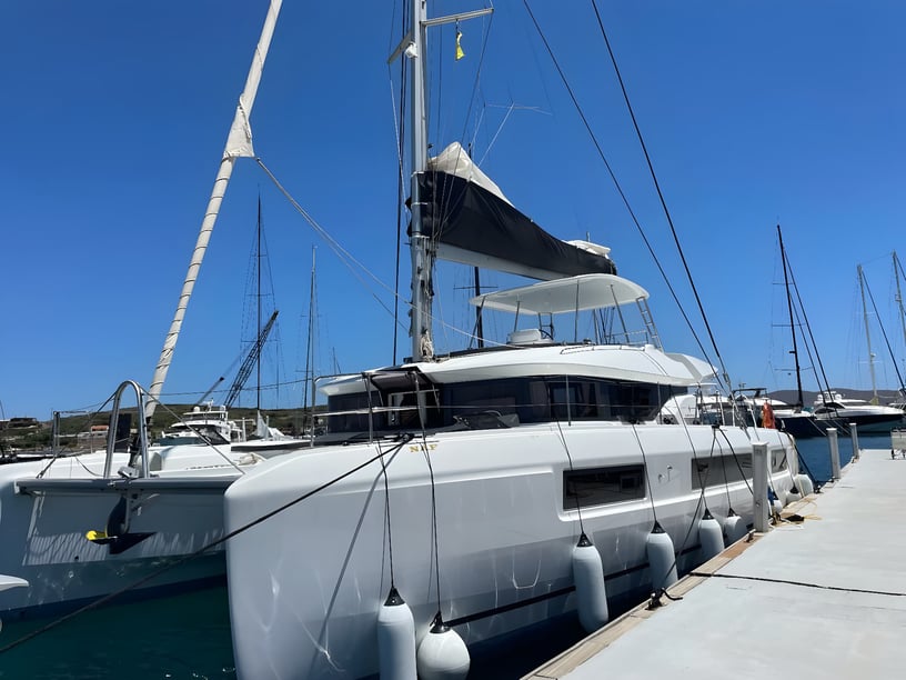 Lavrion Katamaran 7 kabin Konaklama 12 kişi Seyir 12 kişi 15.35 m İlan No: #19990 3