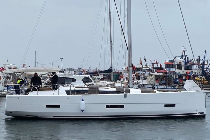 Orhaniye Sailboat 4 cabin 8 berths 9 guests 13.24 m Listing Number: #20030 2