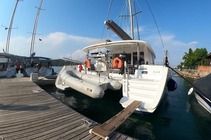 Fethiye Catamaran Cabine 4  Couchettes 8  Invités 8  11.97 m Numéro de l'annonce: #20036