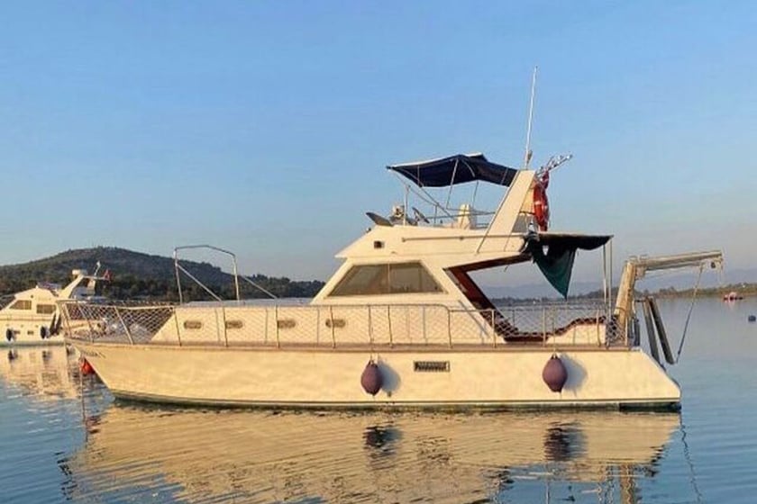 Izmir Motor Yacht   8 guests 11.5 m Listing Number: #20044 2