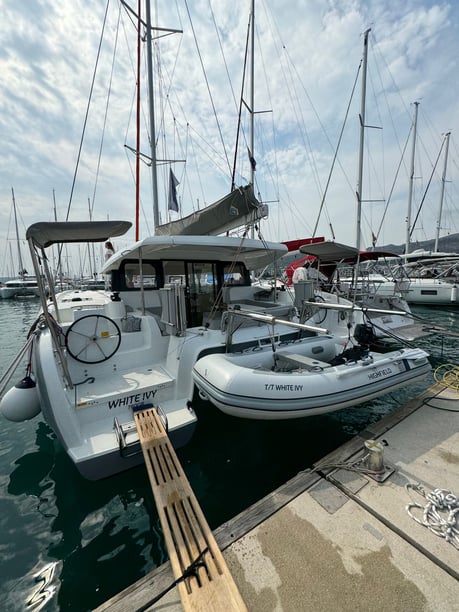 Trogir Catamarán Cabina 6  12  literas 12  invitados 11.33 m Número de anuncio: #20047 3