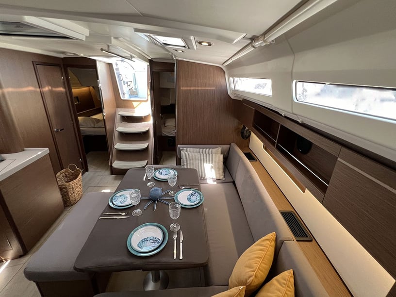 Athens Sailboat 4 cabin 10 berths 10 guests 12.87 m Listing Number: #20069 5