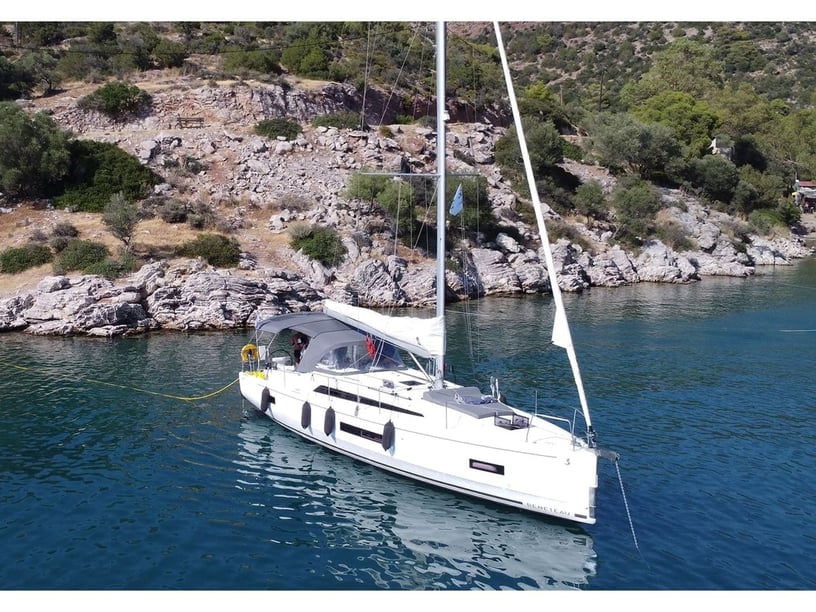 Athens Sailboat 4 cabin 10 berths 10 guests 12.87 m Listing Number: #20069