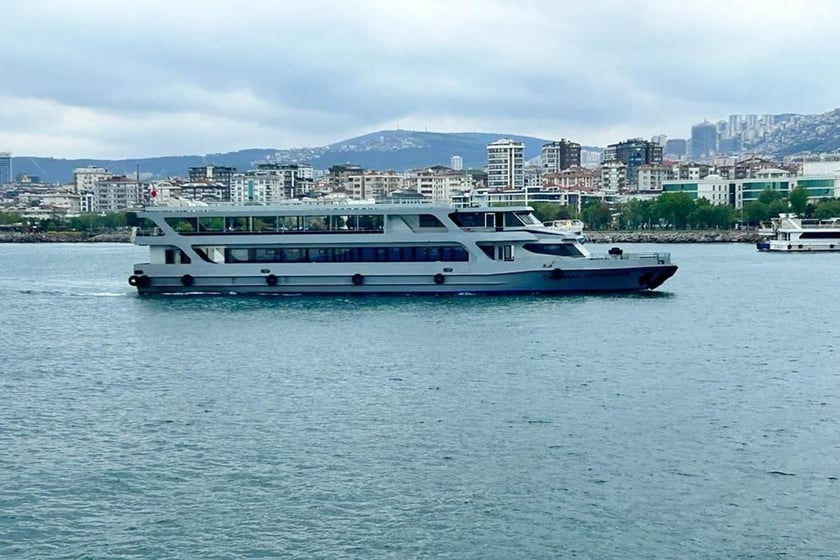 Bebek Motoryat   Seyir 220 kişi 40 m İlan No: #20079