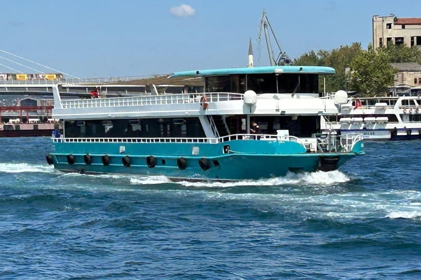 Eminönü Motoryat   Seyir 156 kişi 30 m İlan No: #20083 2