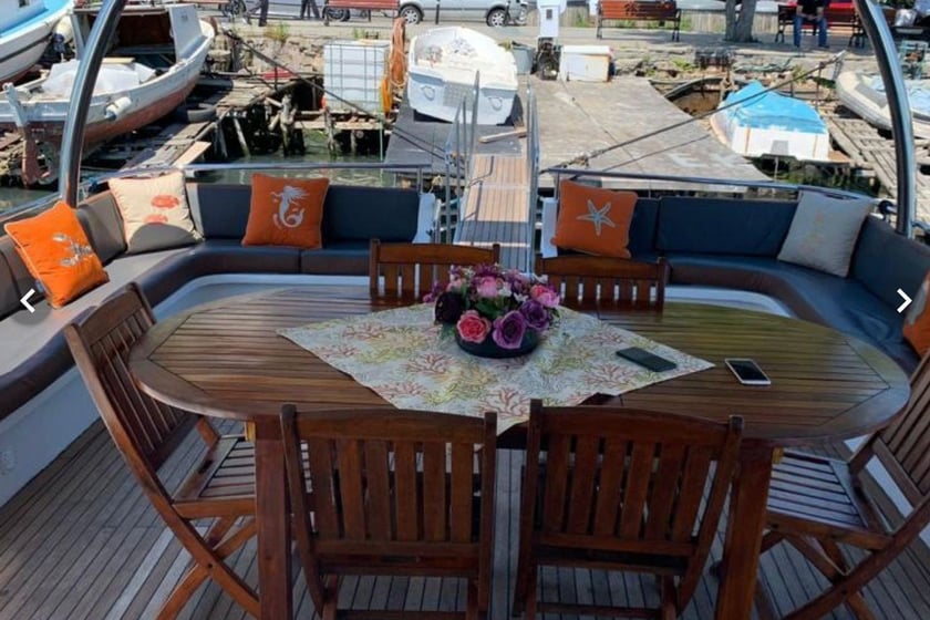 Beykoz Yate a motor   25  invitados 19 m Número de anuncio: #20131 5