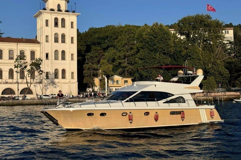 Arnavutköy Motoryat   Seyir 12 kişi 18 m İlan No: #20133 2