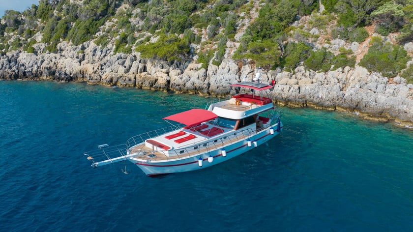 Fethiye Gulet Cabine 3  6  slaapplaatsen 6  gasten 18 m Lijstnummer: #20143 2