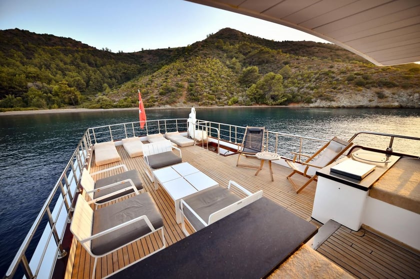 Fethiye Motor Yacht 3 cabin 6 berths 6 guests 20 m Listing Number: #20159 5