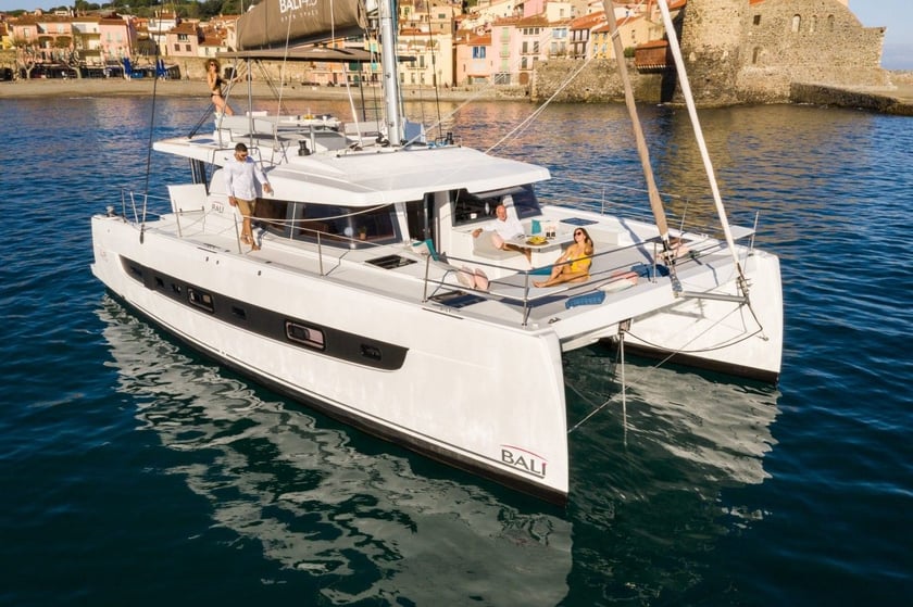 Andratx Catamaran Cabine 5  Couchettes 10  Invités 10  14.33 m Numéro de l'annonce: #20165 5