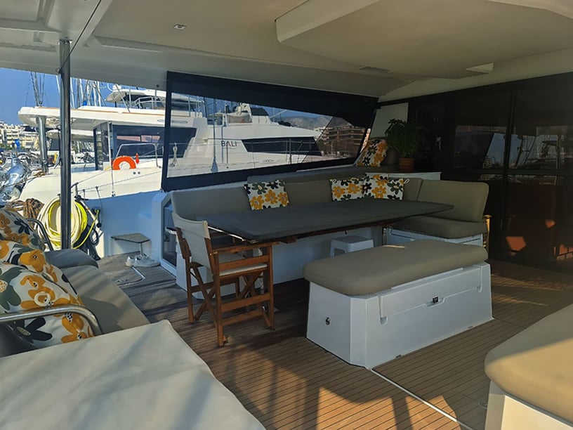 Tourlos Catamaran Cabine 7  Couchettes 12  Invités 11  15.54 m Numéro de l'annonce: #20173 5