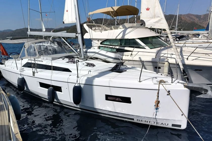 Marmaris Yelkenli 3 kabin Konaklama 6 kişi Seyir 6 kişi 11.93 m İlan No: #20192 5