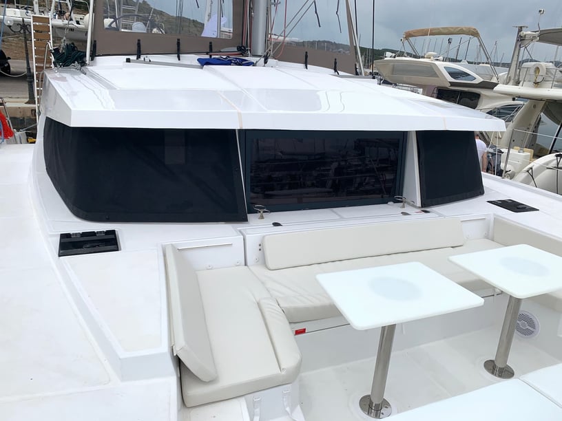 Lefkada Catamaran Cabine 6  12  slaapplaatsen 12  gasten 12.35 m Lijstnummer: #20202 4