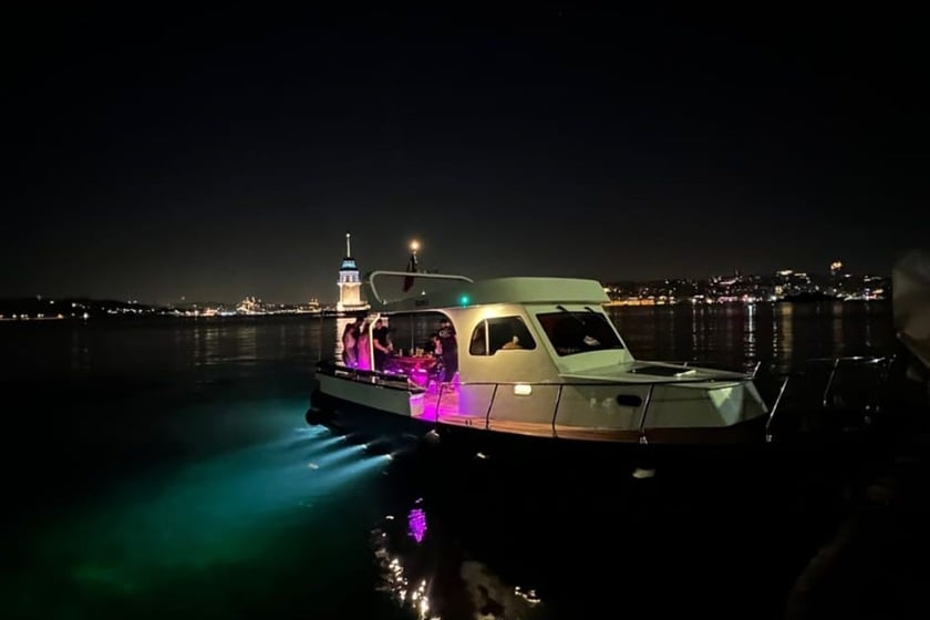 Bebek Motorjacht   12  gasten 14 m Lijstnummer: #20208