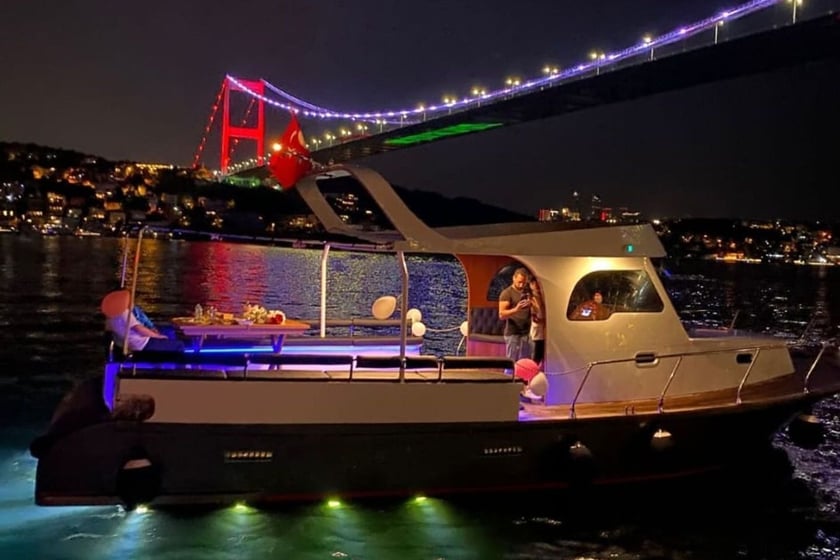 Bebek Motorjacht   12  gasten 14 m Lijstnummer: #20208 2