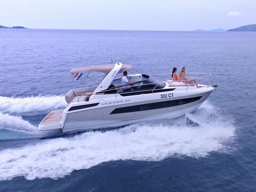 Dubrovnik Motorboat 2 cabin 6 berths 6 guests 9.23 m Listing Number: #20210