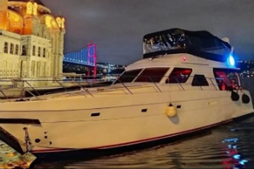 Bebek Motorjacht   12  gasten 18 m Lijstnummer: #20214