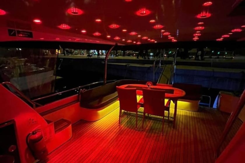 Bebek Motorjacht   12  gasten 18 m Lijstnummer: #20214 5