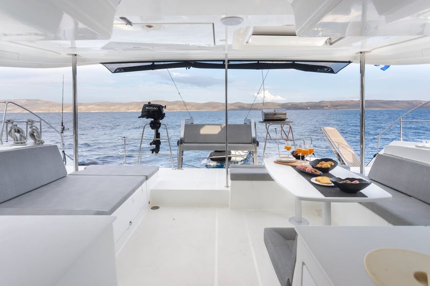 Vlichada Katamaran 5 kabin Konaklama 10 kişi Seyir 10 kişi 13.96 m İlan No: #20216 3