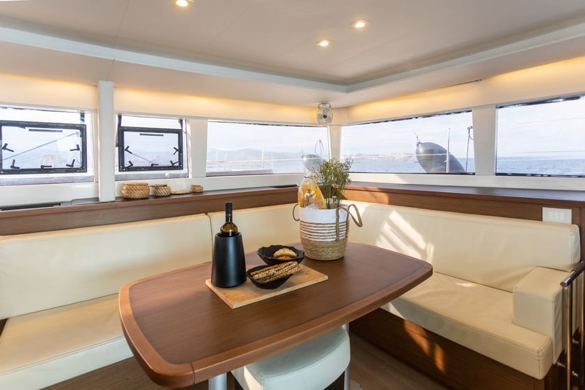 Vlichada Katamaran 5 kabin Konaklama 10 kişi Seyir 10 kişi 13.96 m İlan No: #20216 4