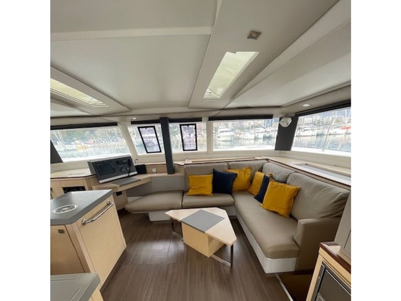 Tourlos Catamaran 6 cabin 12 berths 11 guests 13.94 m Listing Number: #20220 2