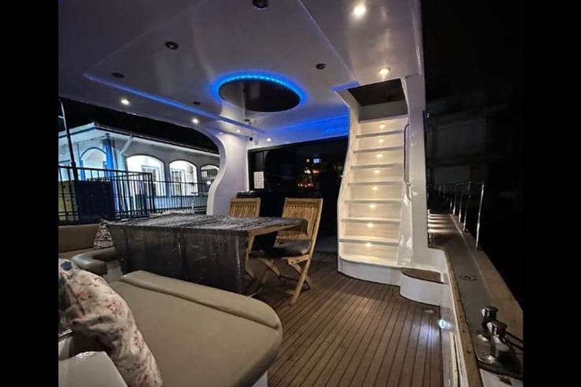 Bebek Motorjacht   12  gasten 16 m Lijstnummer: #20227 4