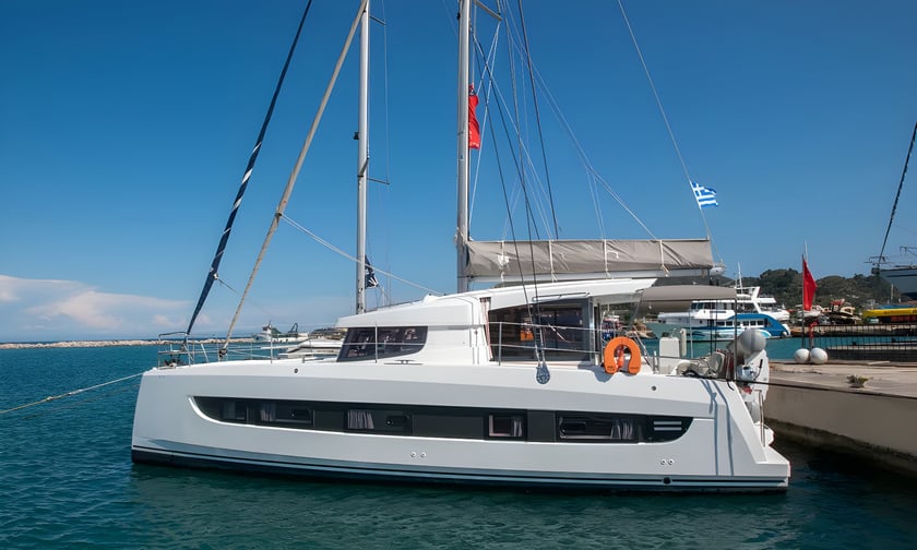 Nydri Katamaran 4 Kabine 8 Liegeplätze 8 Gäste 11.78 m Nummer des Inserats: #20232 4