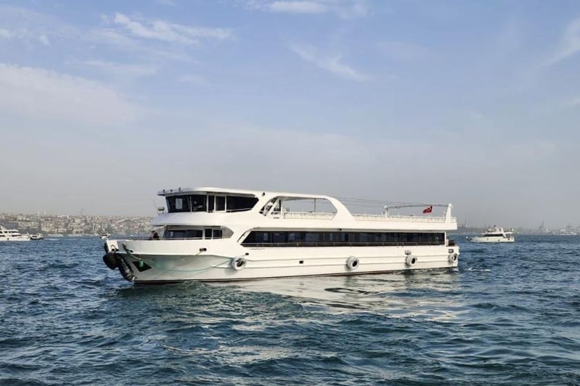 Beykoz Yate a motor   200  invitados 33 m Número de anuncio: #20260