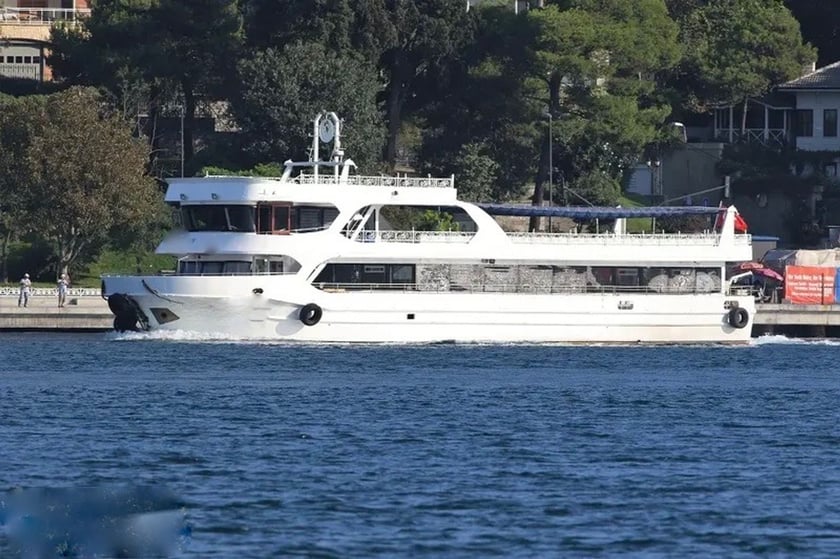 Beykoz Yate a motor   200  invitados 33 m Número de anuncio: #20260 3