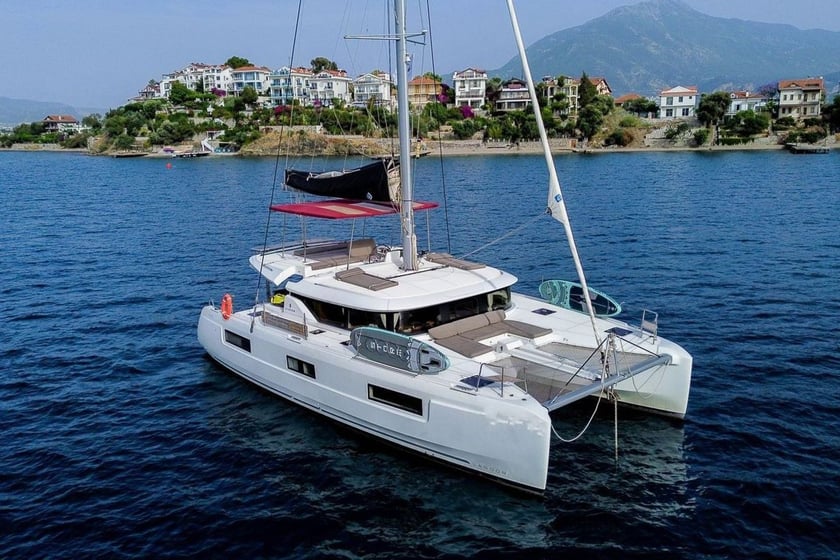 Fethiye Catamaran Cabine 4  Couchettes 8  Invités 8  8.99 m Numéro de l'annonce: #20333 2