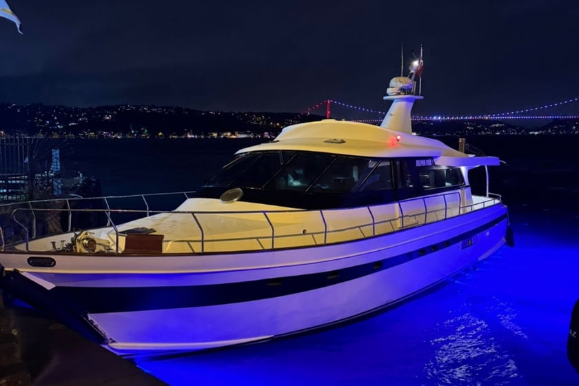 Arnavutkoy Motor Yacht   12 guests 16 m Listing Number: #20337 2