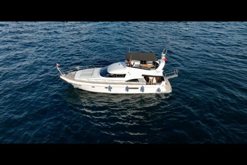 Arnavutkoy Motor Yacht   12 guests 16 m Listing Number: #20337 3