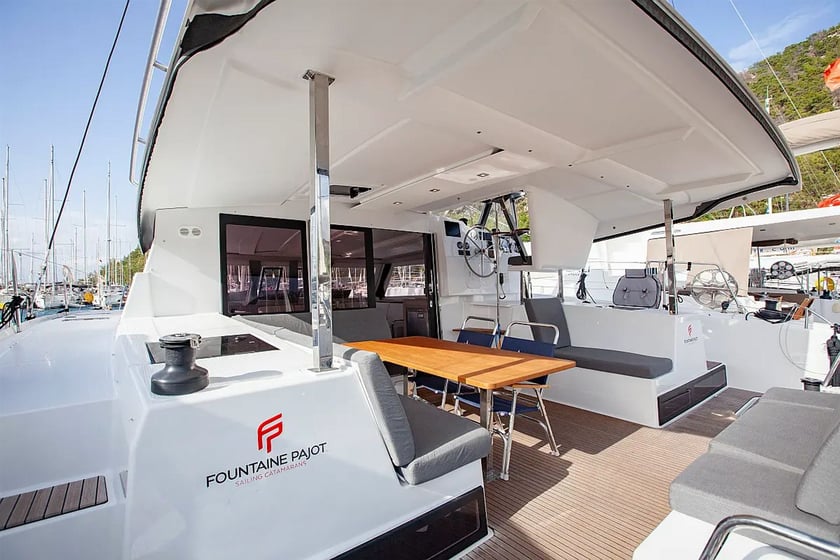 Orhaniye Catamaran Cabine 4  Couchettes 6  Invités 6  11.93 m Numéro de l'annonce: #20361 4