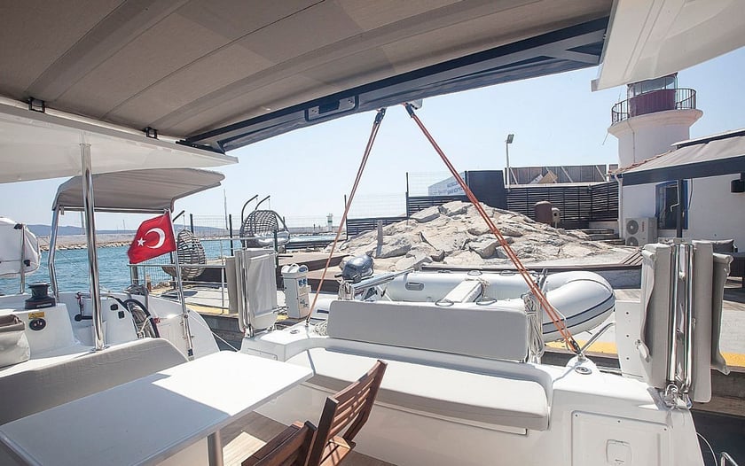 Fethiye Catamaran 4 cabin 10 berths 10 guests 11.33 m Listing Number: #20388 5