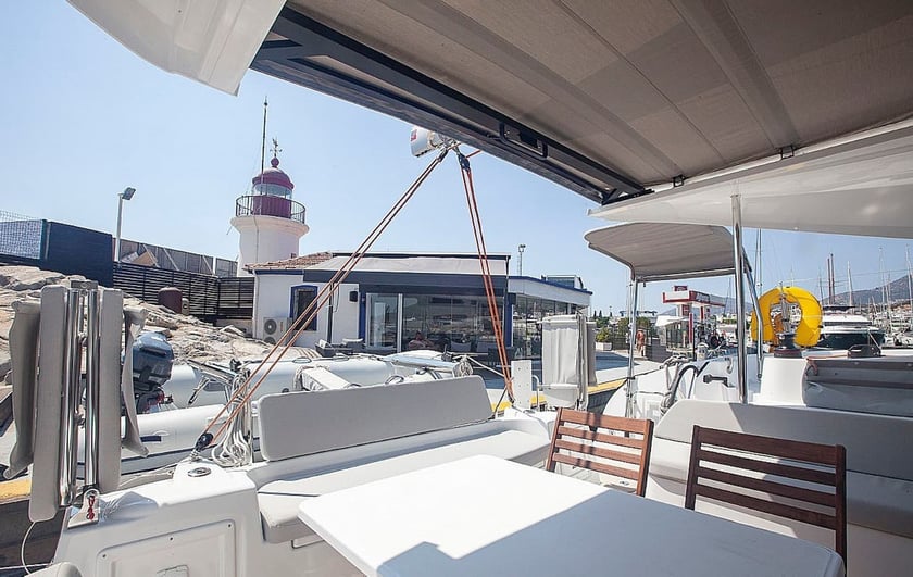 Fethiye Catamaran 4 cabin 10 berths 10 guests 11.33 m Listing Number: #20388 4