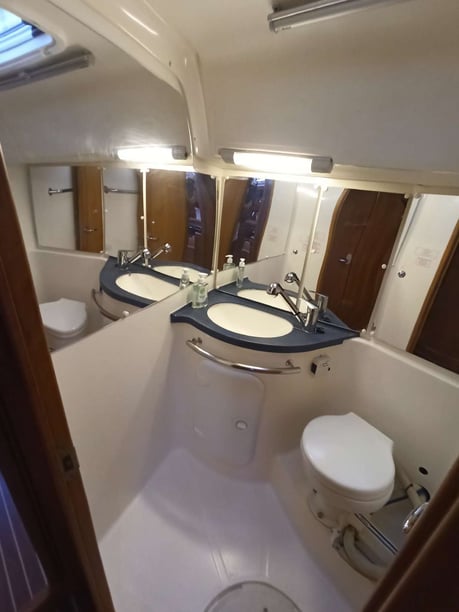 Zante Velero Cabina 4  8  literas 8  invitados 14.4 m Número de anuncio: #20415 3