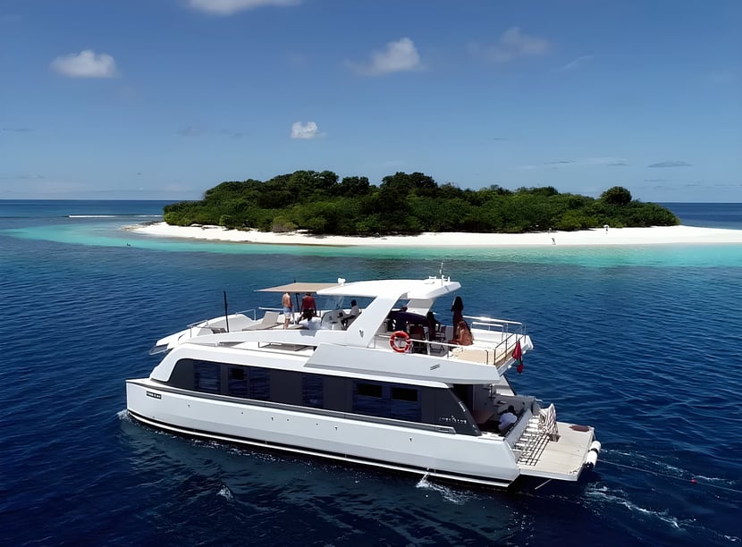 Hulhumale Catamaran 3 cabin 6 berths 6 guests 16.5 m Listing Number: #20441 4