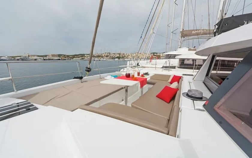 Gouvia Catamaran 6 cabin 10 berths 10 guests 12.1 m Listing Number: #20454 3