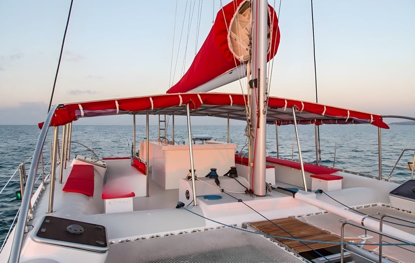 Papeete, Tahiti Catamaran Cabine 3  Couchettes 5  Invités 23  15.5 m Numéro de l'annonce: #20466 4