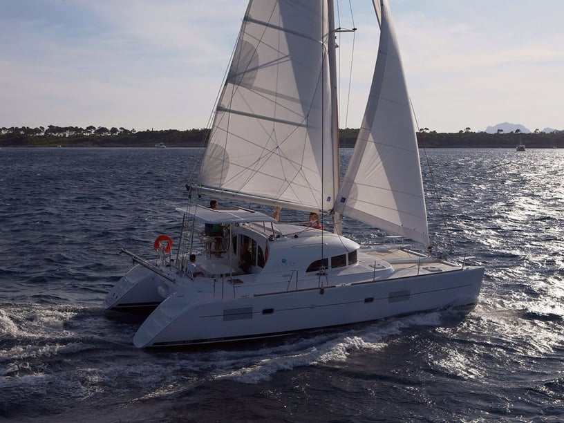 Papeete, Tahiti Catamaran Cabine 4  Couchettes 8  Invités 10  11.56 m Numéro de l'annonce: #20468 3