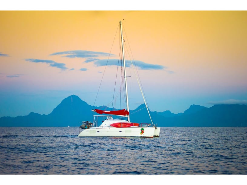 Papeete, Tahiti Catamaran Cabine 4  Couchettes 8  Invités 10  11.56 m Numéro de l'annonce: #20468