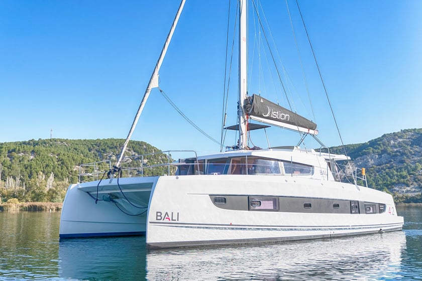 Skradin Katamaran 5 kabin Konaklama 10 kişi Seyir 10 kişi 12.85 m İlan No: #20489 5