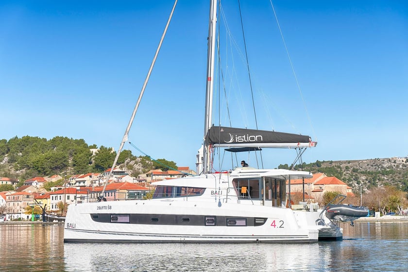 Skradin Katamaran 5 kabin Konaklama 10 kişi Seyir 10 kişi 12.85 m İlan No: #20489 3