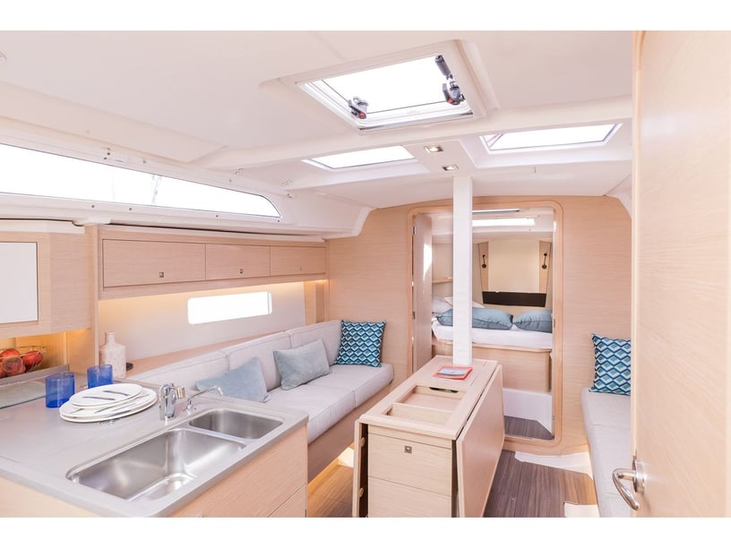 Skradin Sailboat 3 cabin 6 berths 6 guests 10.77 m Listing Number: #20493 2