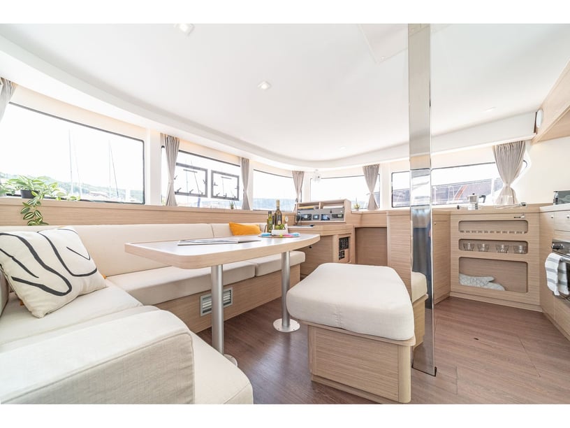 Skradin Catamaran 6 cabin 10 berths 10 guests 12.8 m Listing Number: #20494 2