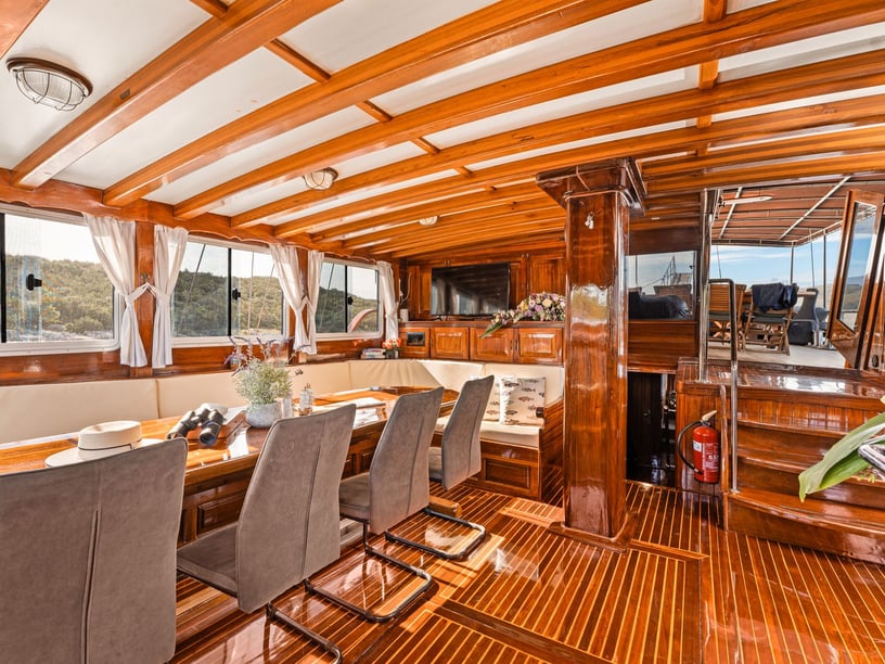 Split Gulet Cabine 7  Couchettes 14  Invités 14  32 m Numéro de l'annonce: #20514 2