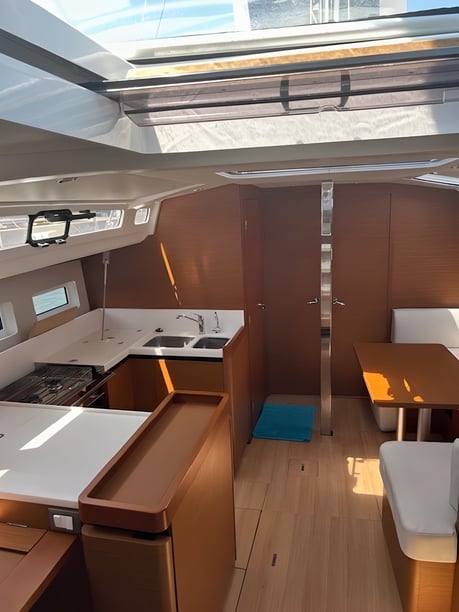 Palma di Maiorca Barca a vela cabina 4  cuccette 8  8  ospiti 13.39 m Numero dell'inserzione: #20526 5