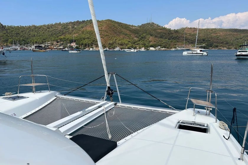Fethiye Catamaran 4 cabin 8 berths 9 guests 13.99 m Listing Number: #20533 4