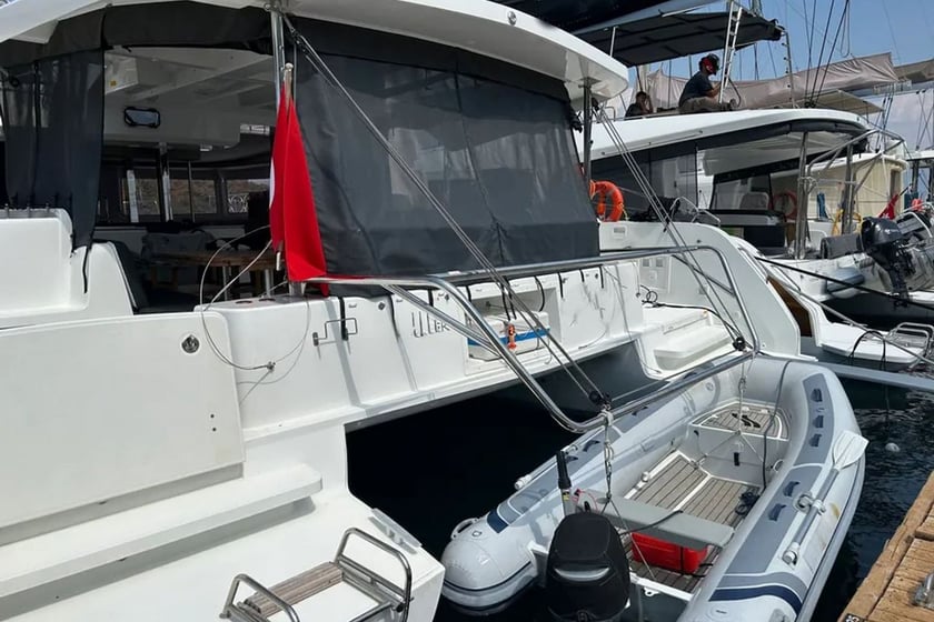 Fethiye Catamaran 4 cabin 8 berths 9 guests 13.99 m Listing Number: #20533 3